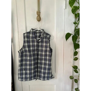Size Medium Plaid Short sleeve vest
